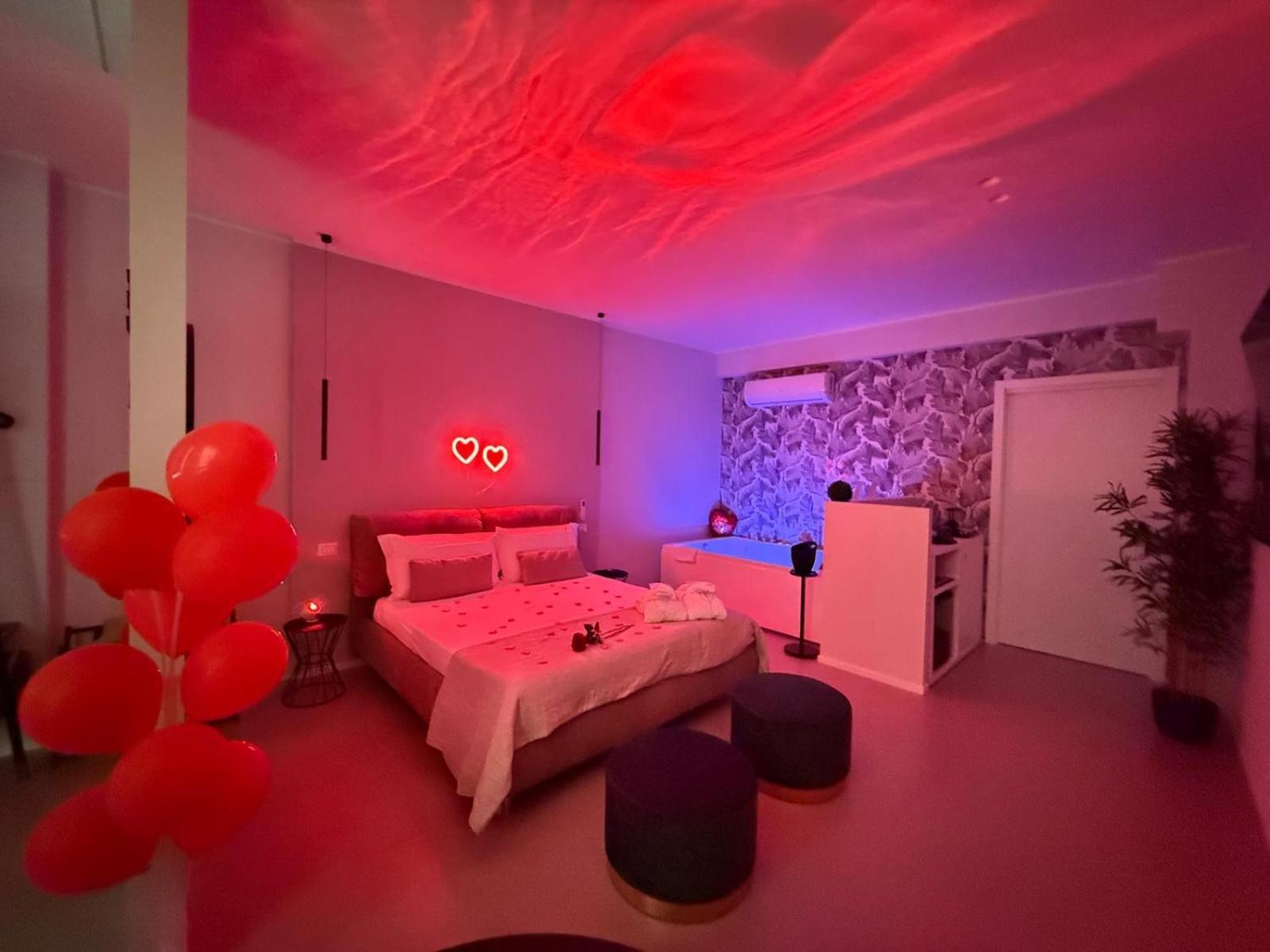 Luxury Apartment - Suite Cavour 바리 외부 사진